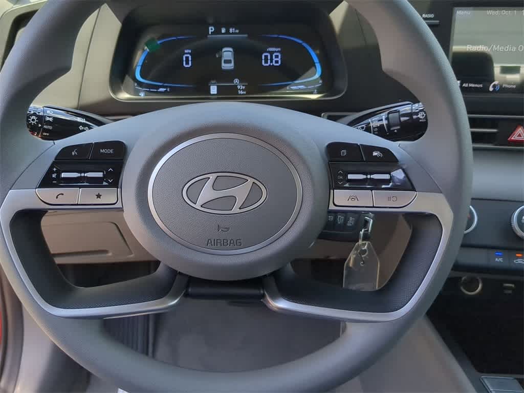 Thumbnail: 2025 Hyundai Elantra - 22