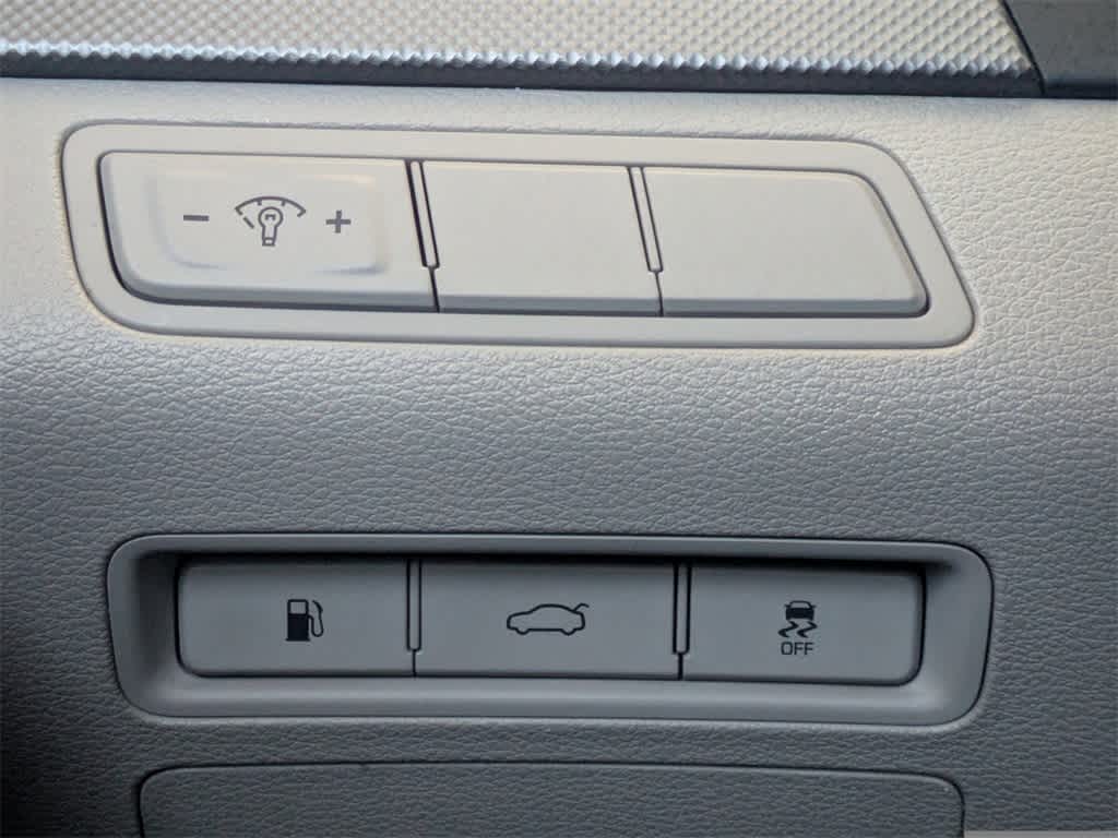 Thumbnail: 2015 Hyundai Sonata - 22