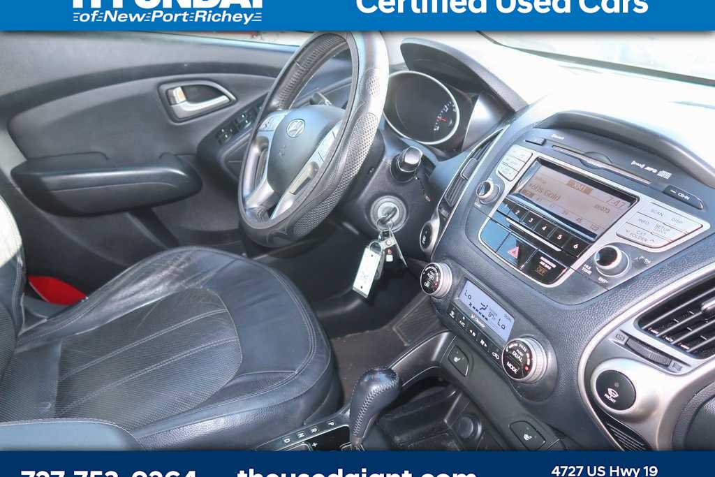 Thumbnail: 2011 Hyundai Tucson - 7