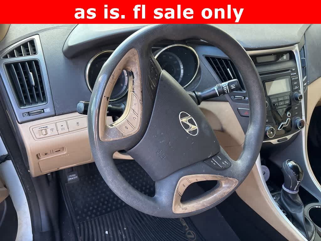 Thumbnail: 2013 Hyundai Sonata - 3