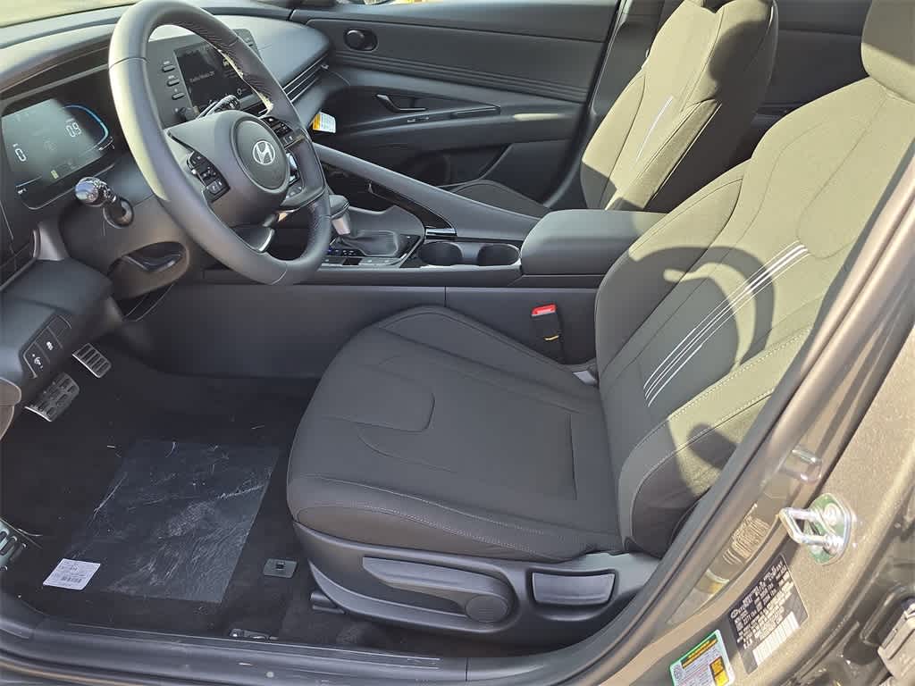 Thumbnail: 2026 Hyundai Elantra - 15