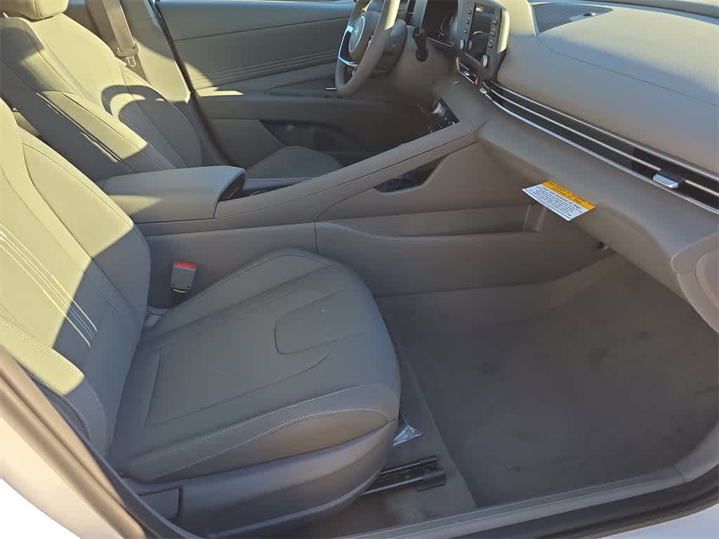 Thumbnail: 2026 Hyundai Elantra - 21