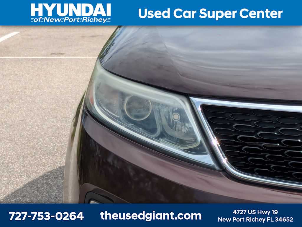 Thumbnail: 2015 Kia Sorento - 9