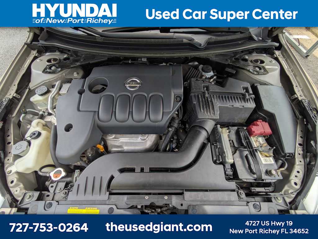 Thumbnail: 2011 Nissan Altima - 13