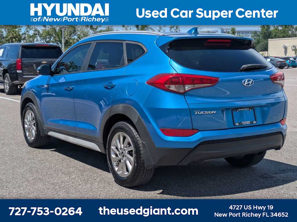 Thumbnail: 2017 Hyundai Tucson - 3