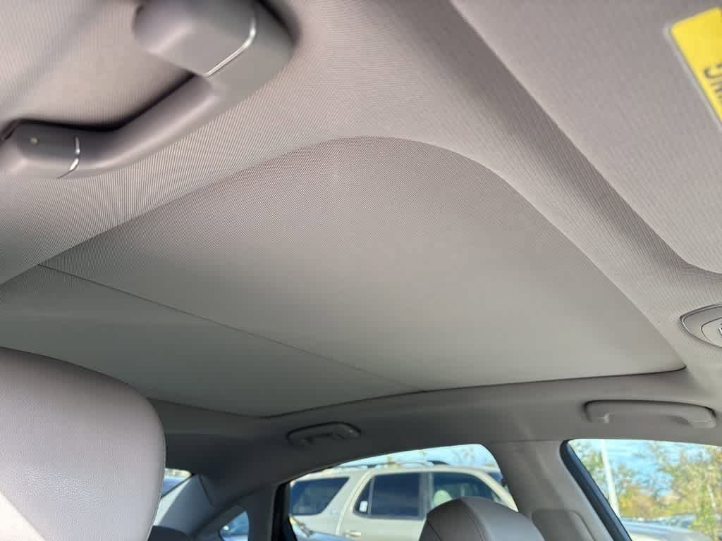 Thumbnail: 2018 Genesis G80 - 9