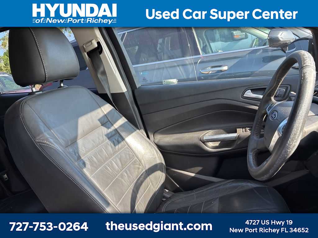 Thumbnail: 2015 Ford Escape - 8