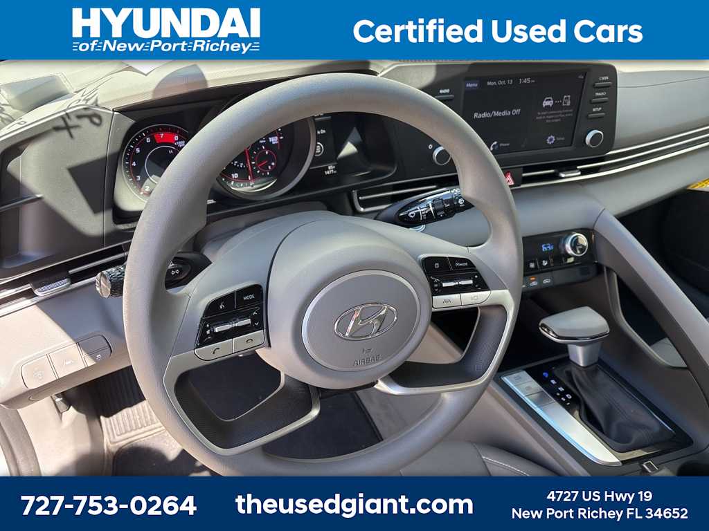 Thumbnail: 2023 Hyundai Elantra - 10