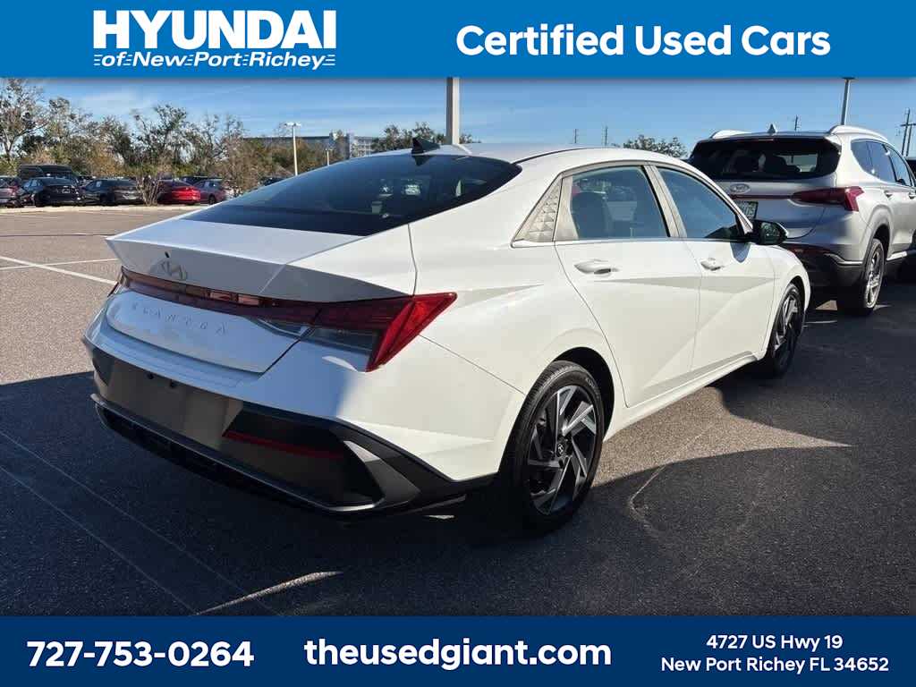 Thumbnail: 2025 Hyundai Elantra - 3