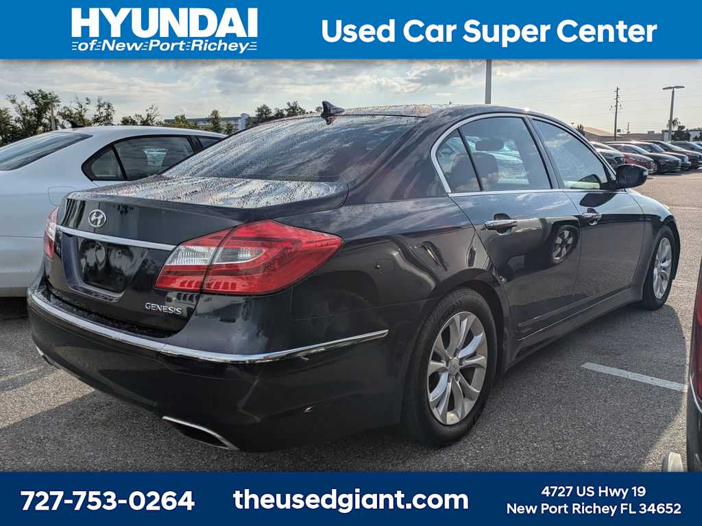Thumbnail: 2013 Hyundai Genesis - 2