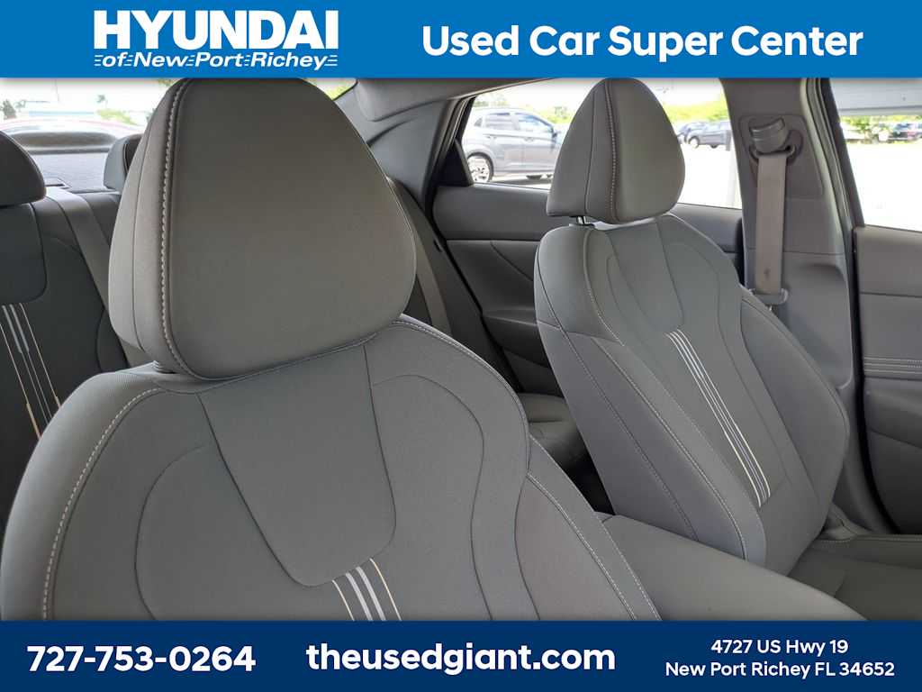 Thumbnail: 2024 Hyundai Elantra - 6