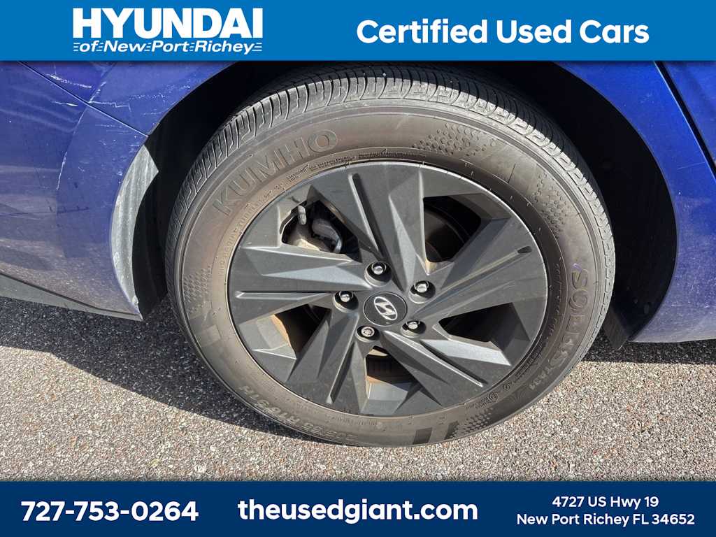 Thumbnail: 2023 Hyundai Elantra - 5