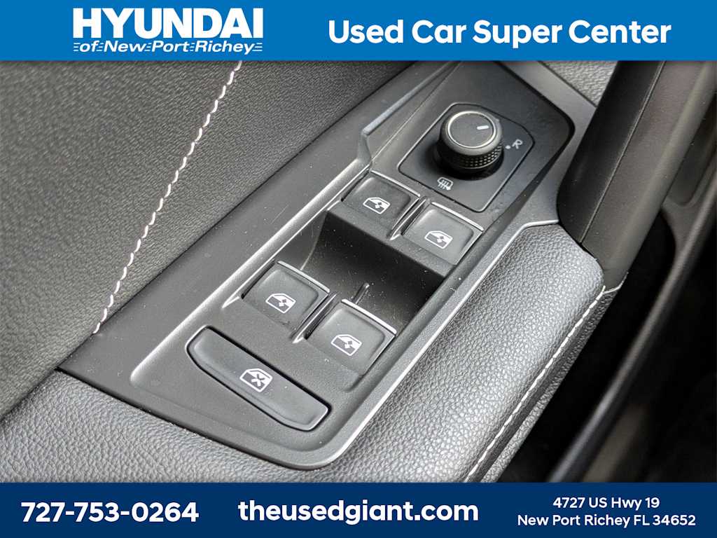 Thumbnail: 2022 Volkswagen Tiguan - 33