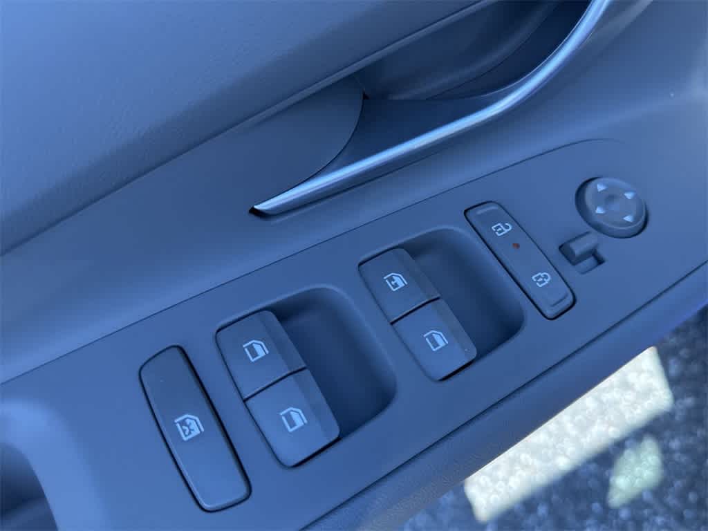 Thumbnail: 2025 Hyundai Elantra - 16