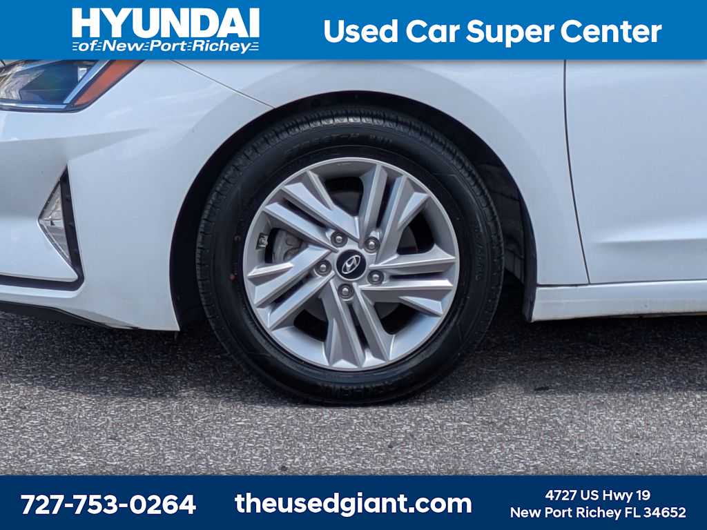 Thumbnail: 2020 Hyundai Elantra - 10