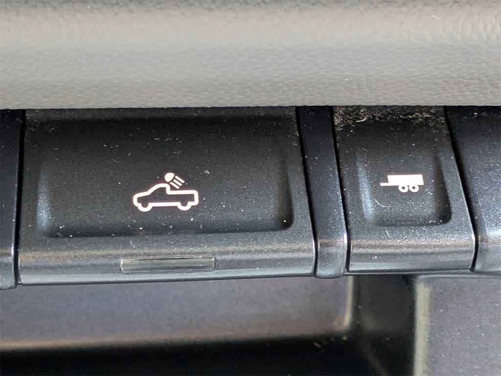 Thumbnail: 2019 Chevrolet Colorado - 23