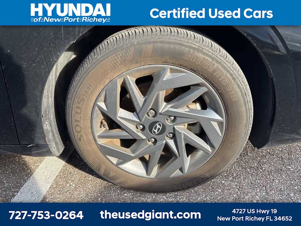 Thumbnail: 2024 Hyundai Elantra - 5