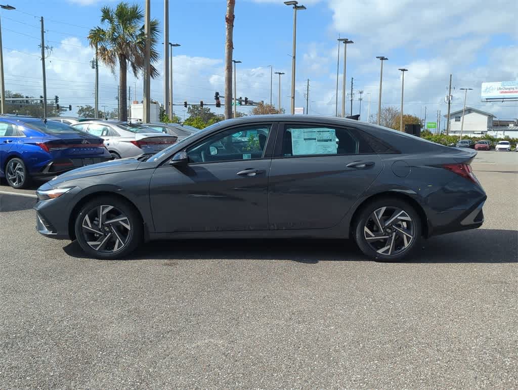 2025 Hyundai Elantra Sport 2