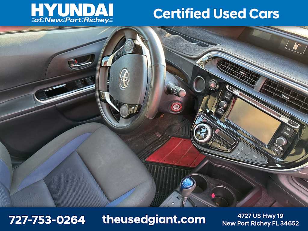 Thumbnail: 2018 Toyota Prius c - 7