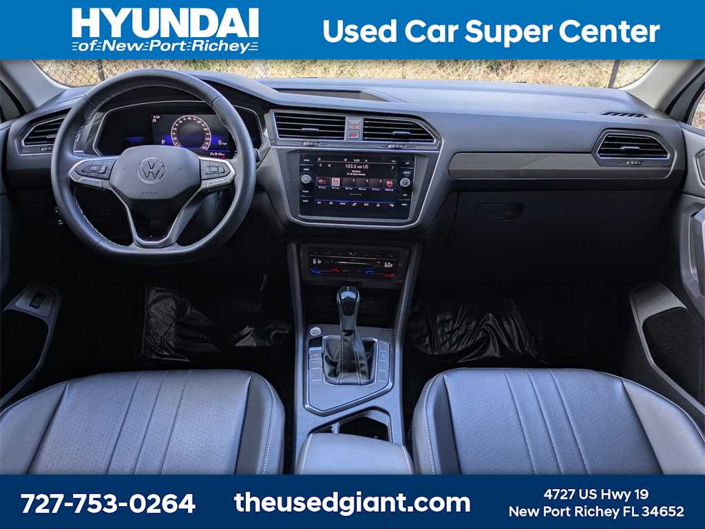 Thumbnail: 2022 Volkswagen Tiguan - 21