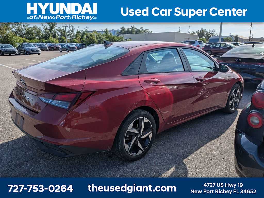 Thumbnail: 2023 Hyundai Elantra - 2