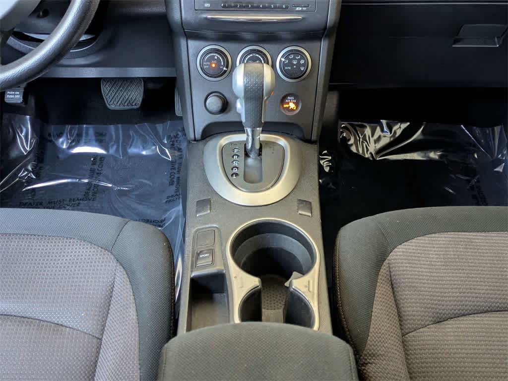 Thumbnail: 2013 Nissan Rogue - 20