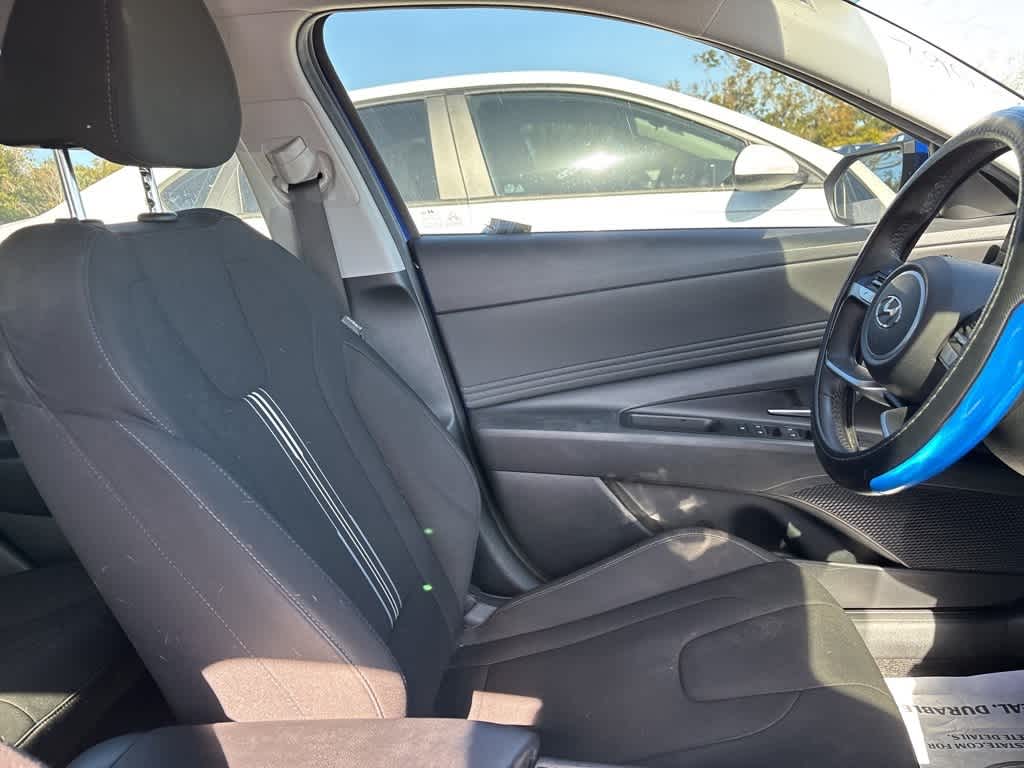 Thumbnail: 2023 Hyundai Elantra - 7