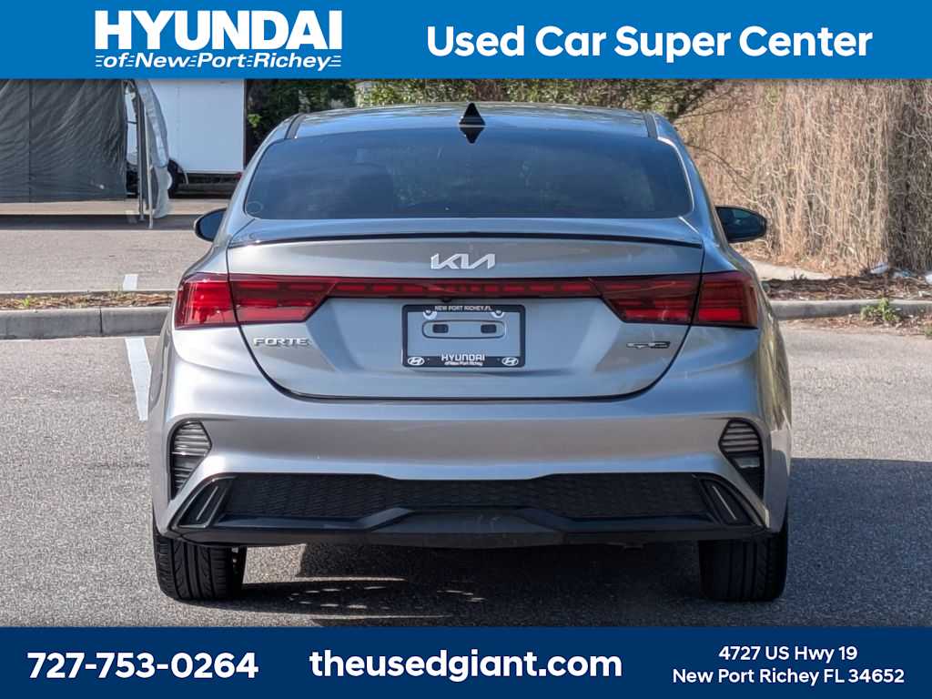 Thumbnail: 2022 Kia Forte - 4