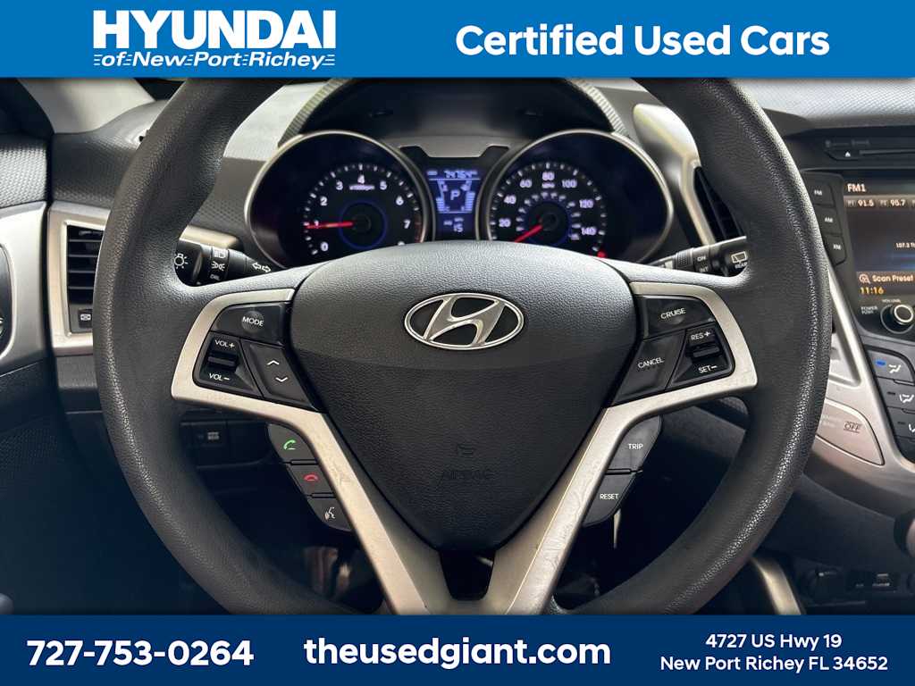 Thumbnail: 2015 Hyundai Veloster - 21