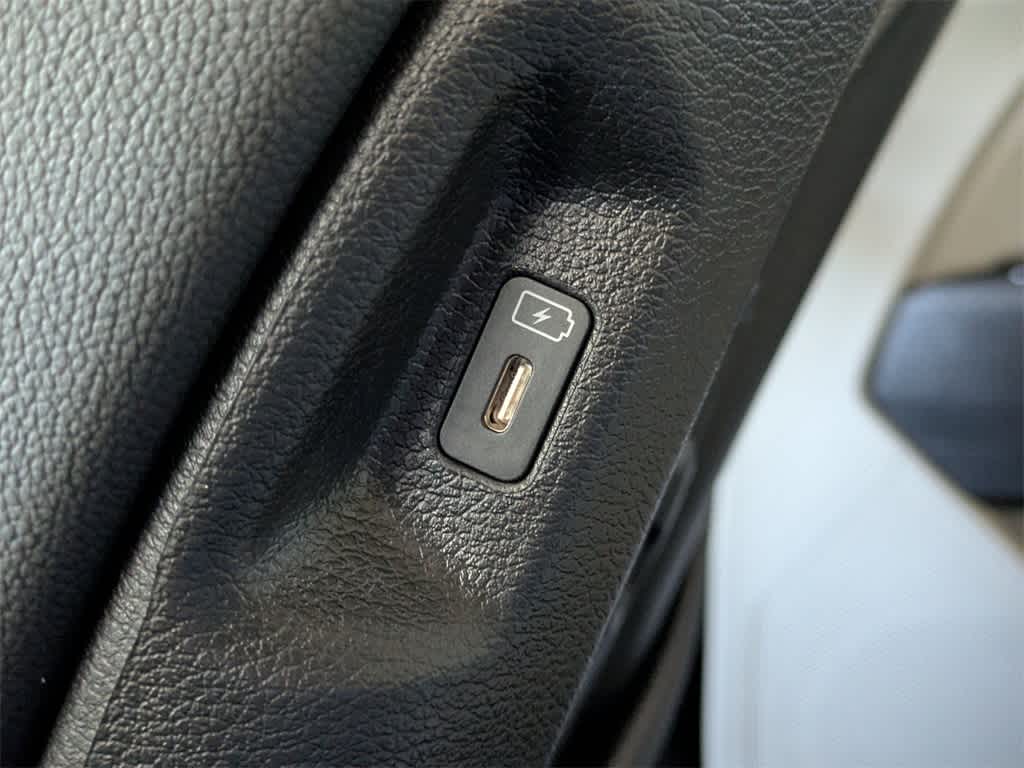 Thumbnail: 2025 Kia Sportage - 15