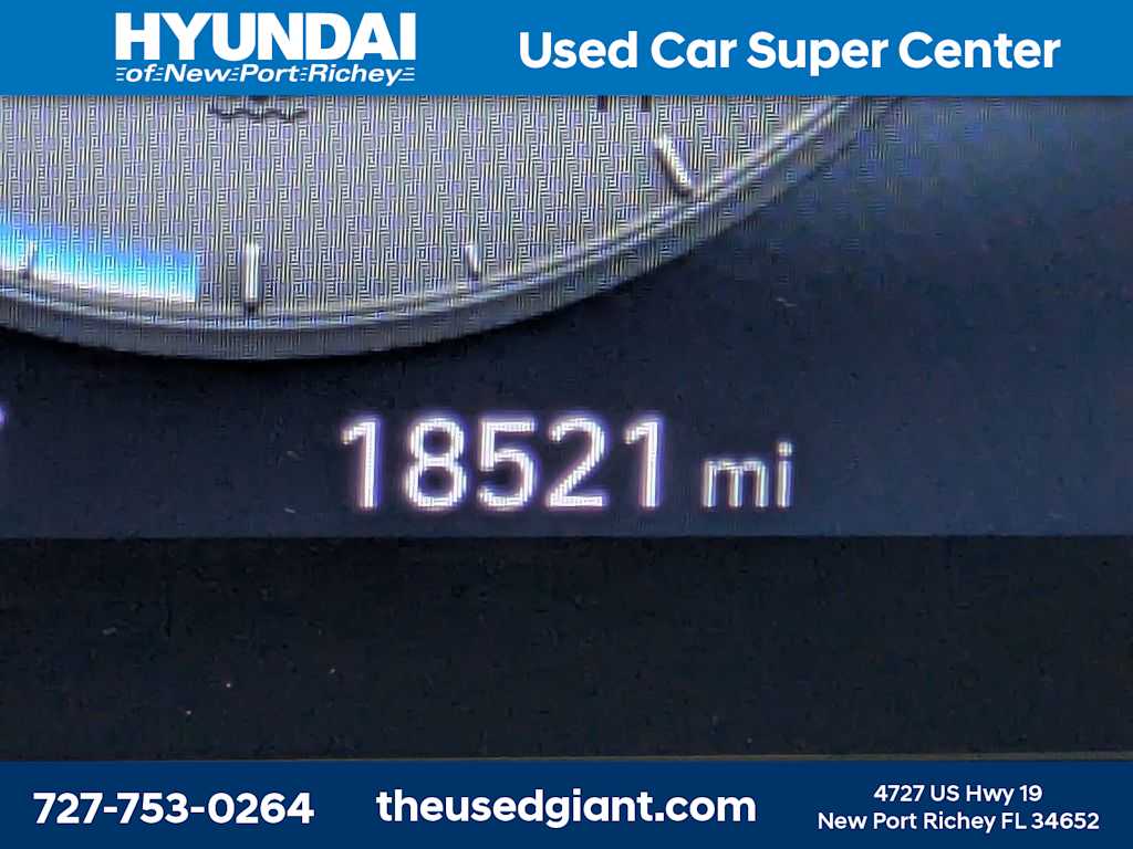 Thumbnail: 2023 Hyundai Santa Cruz - 32