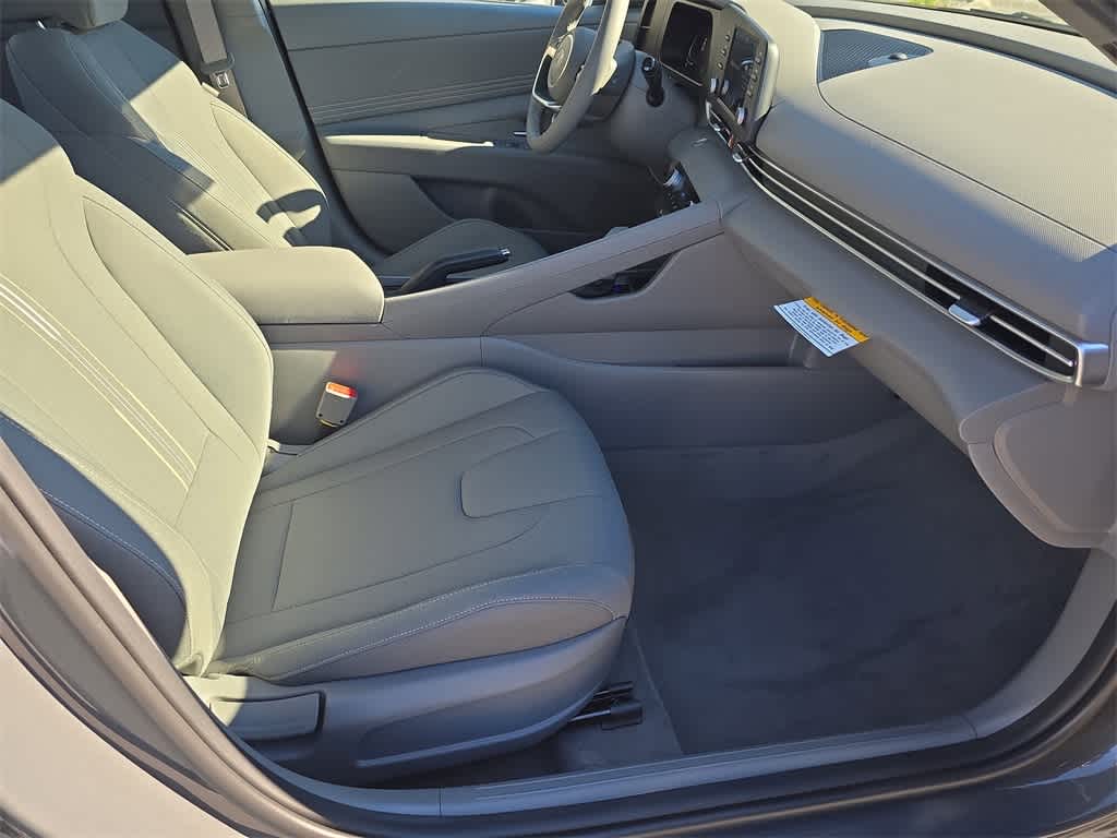 Thumbnail: 2026 Hyundai Elantra - 21