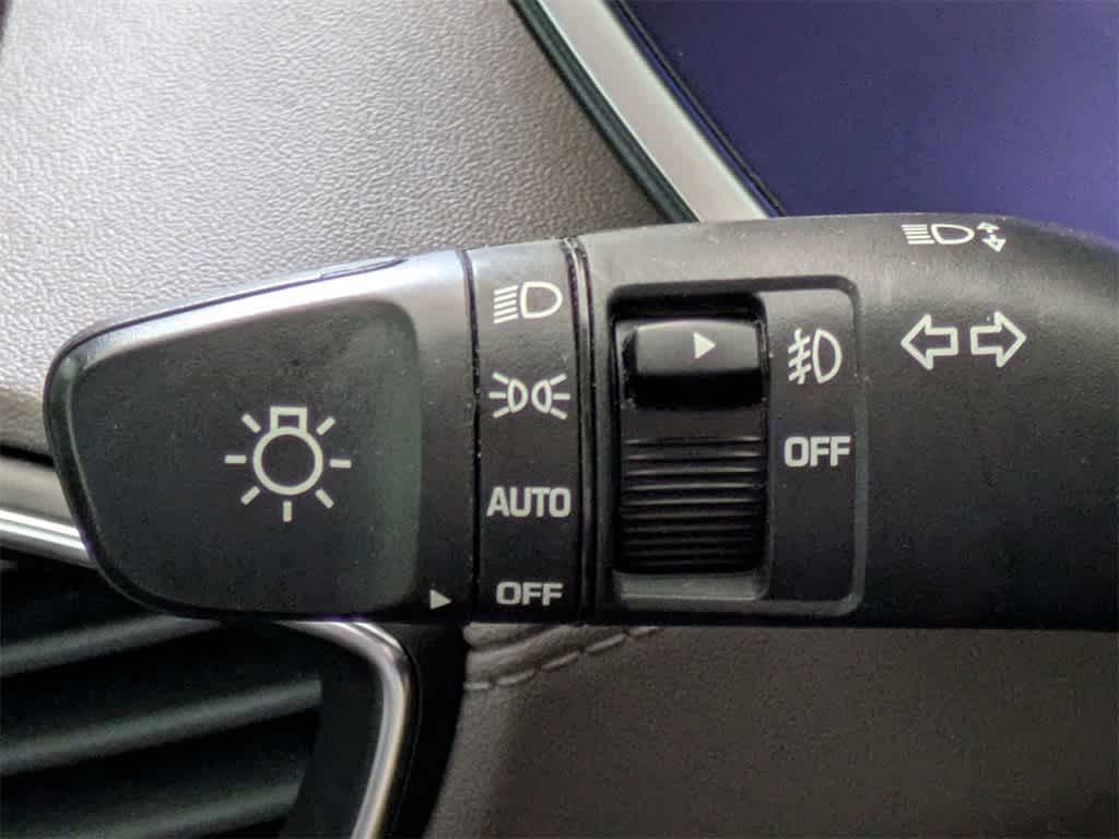 Thumbnail: 2020 Hyundai Santa Fe - 30