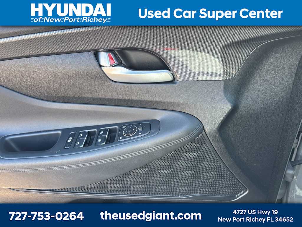 Thumbnail: 2021 Hyundai Santa Fe - 10