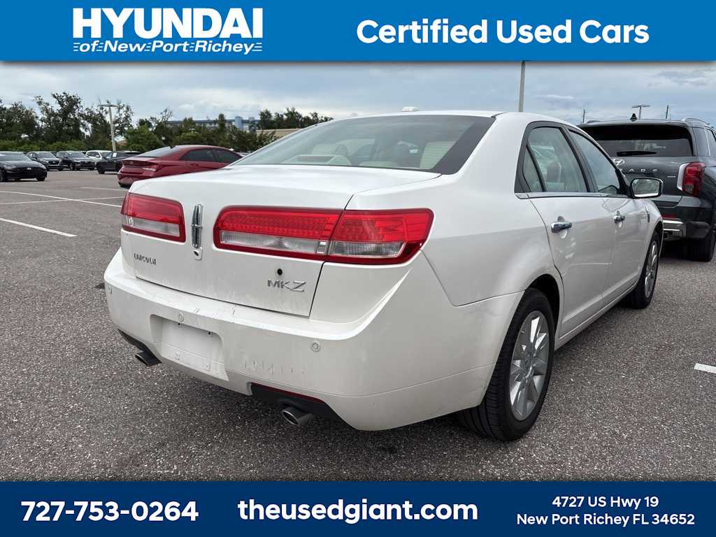 Thumbnail: 2012 Lincoln MKZ - 3