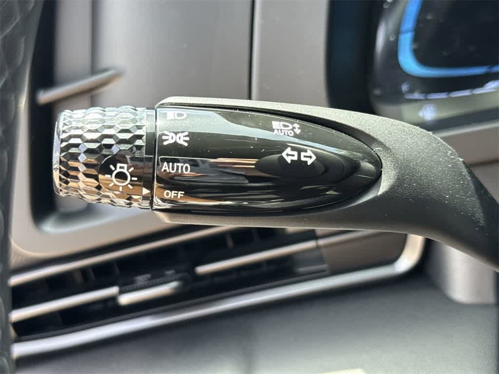 Thumbnail: 2025 Hyundai Elantra - 24