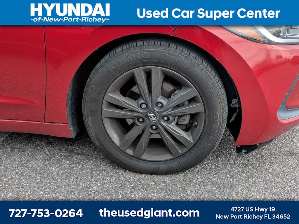 Thumbnail: 2017 Hyundai Elantra - 5