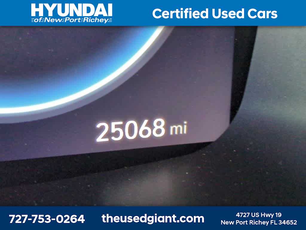 Thumbnail: 2022 Hyundai Santa Fe - 14