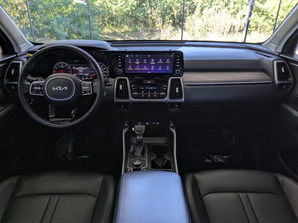 Thumbnail: 2023 Kia Sorento - 23