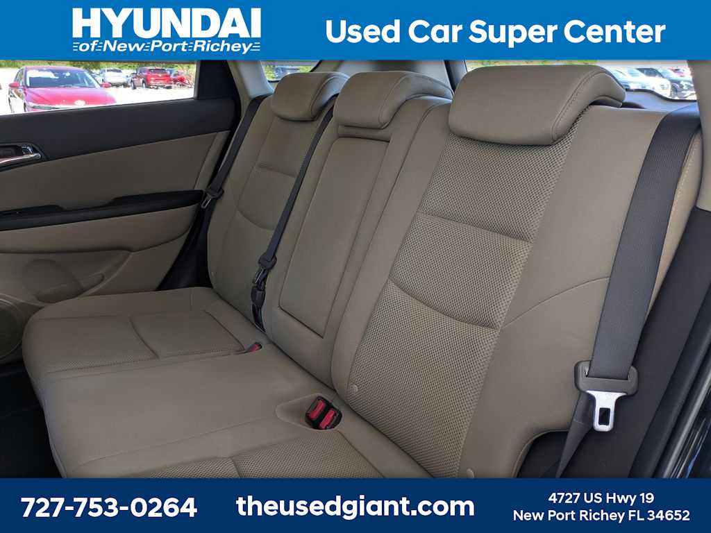 Thumbnail: 2009 Hyundai Elantra - 16