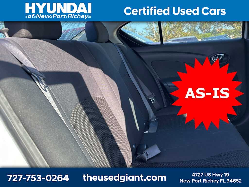 Thumbnail: 2013 Nissan Versa - 9