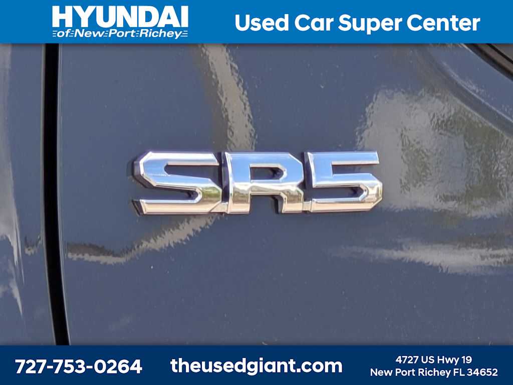 Thumbnail: 2024 Toyota Tacoma - 12