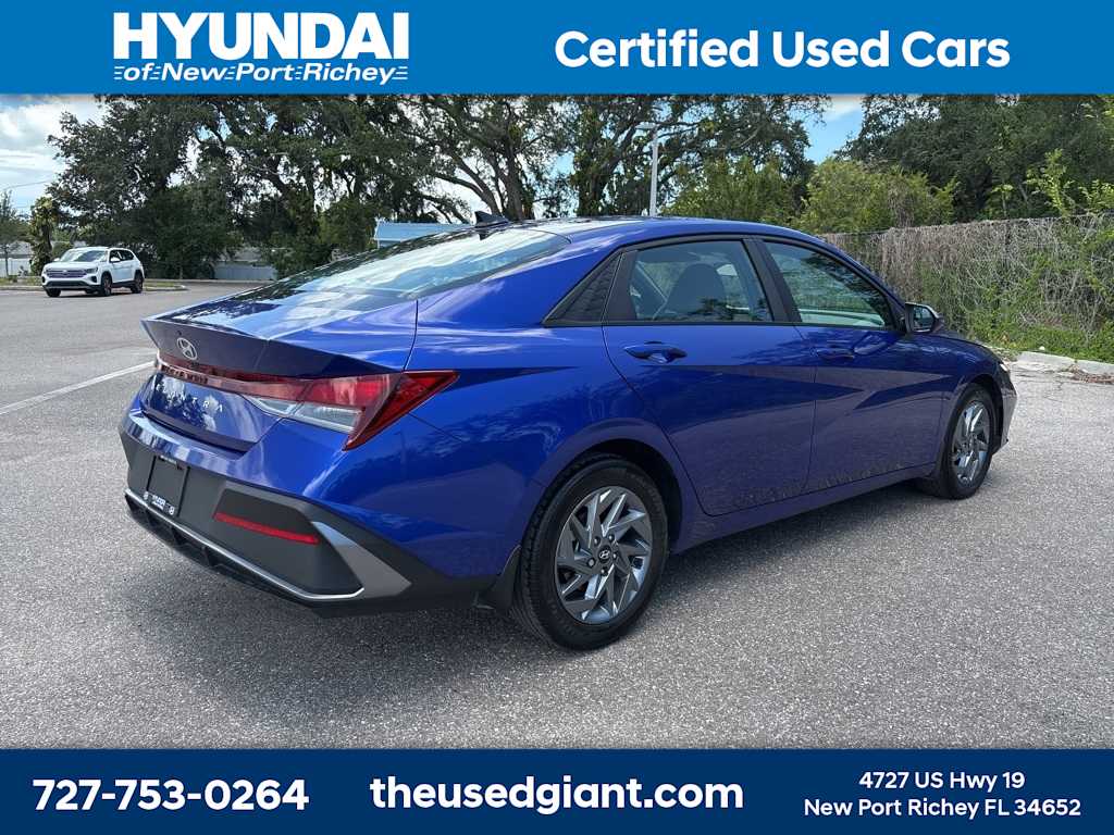 2024 Hyundai Elantra SEL 5