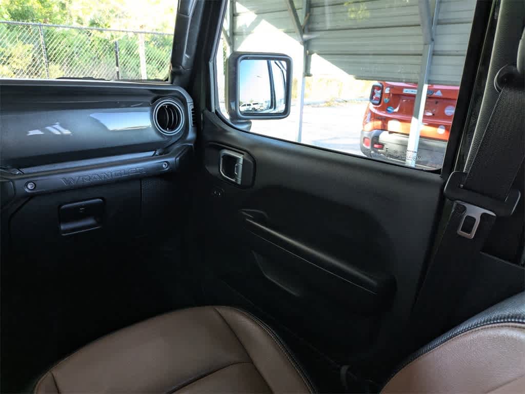 Thumbnail: 2021 Jeep Wrangler - 18