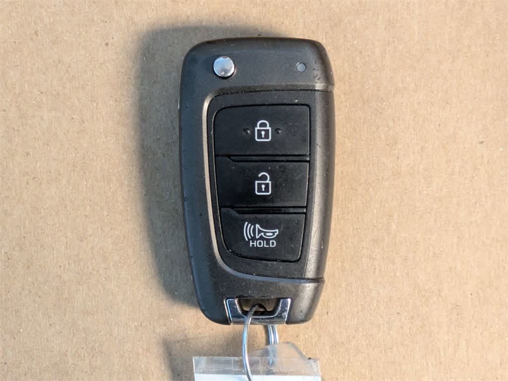 Thumbnail: 2020 Hyundai Santa Fe - 31