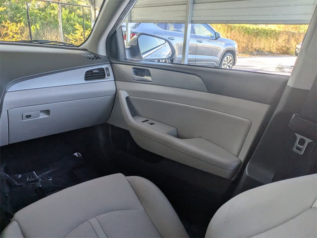 Thumbnail: 2018 Hyundai Sonata - 17