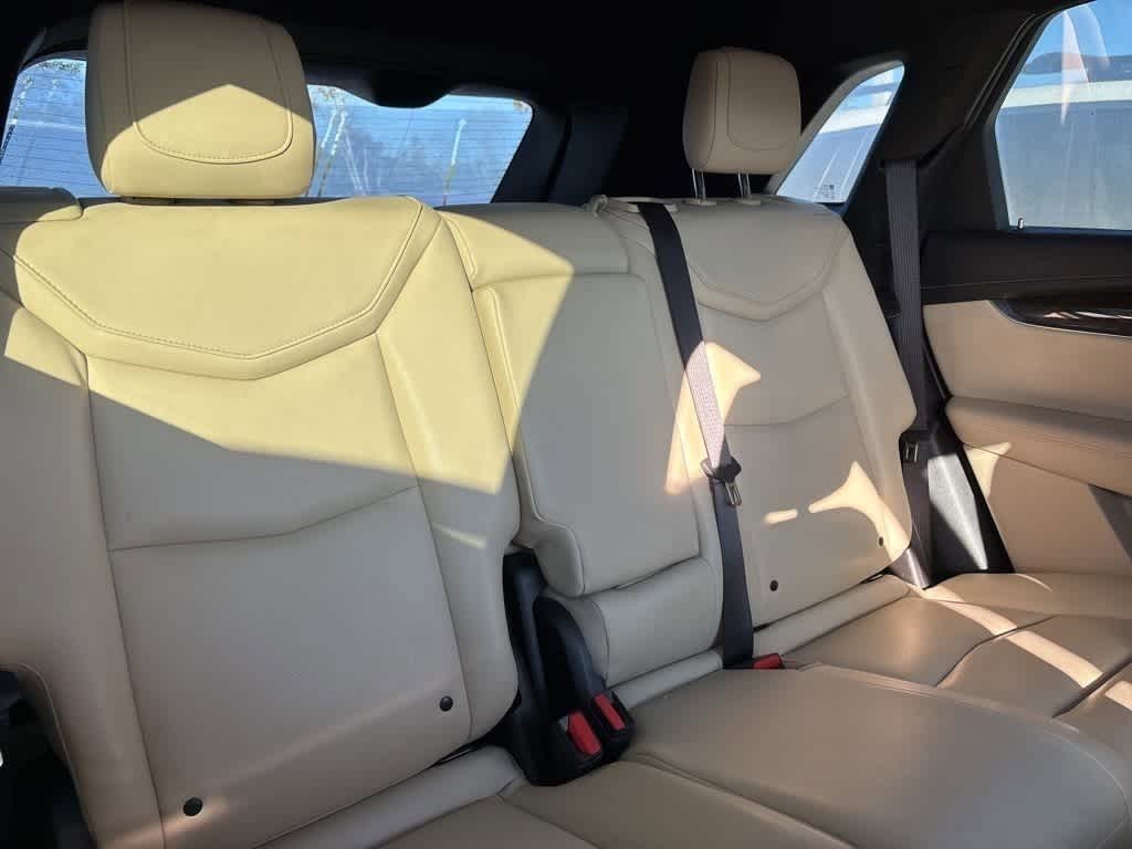 Thumbnail: 2017 Cadillac XT5 - 9