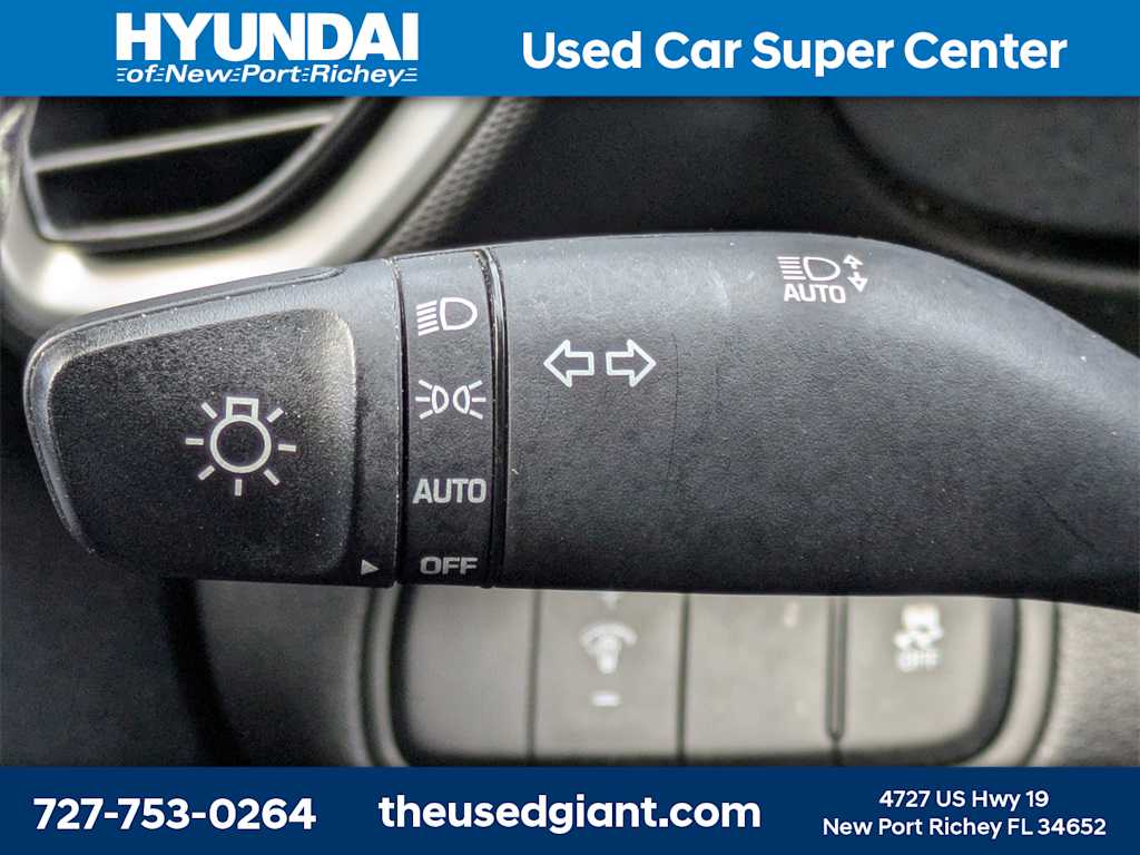 Thumbnail: 2024 Hyundai Venue - 28