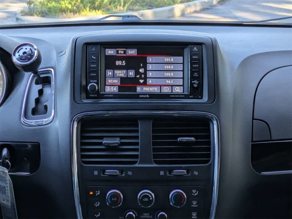 Thumbnail: 2015 Dodge Grand Caravan - 23