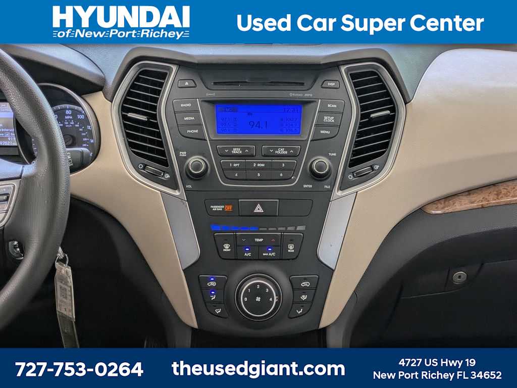 Thumbnail: 2016 Hyundai Santa Fe - 20